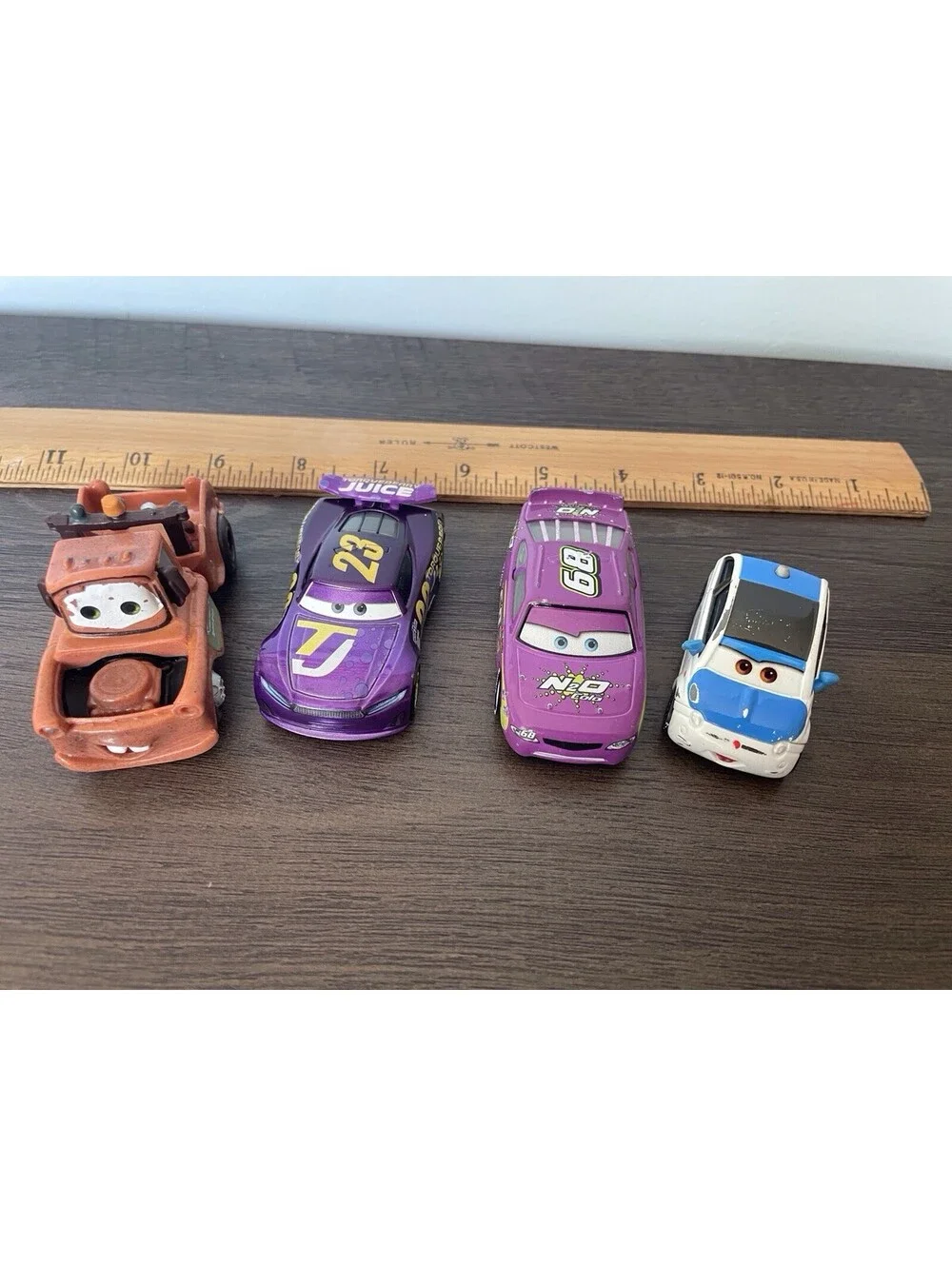 Disney Pixar Cars 1:55 Lot Of 4 -NZ0 Cola #68 Torqueberry Clutchenson Tow Mater